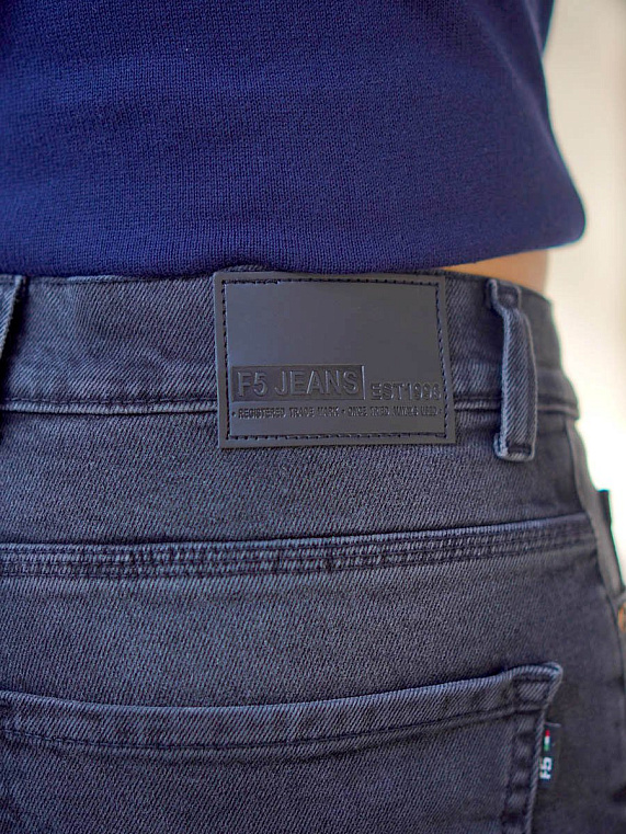 джинсы мужские