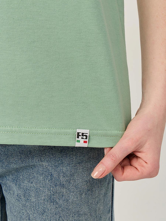 футболка женская