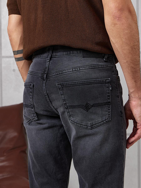 джинсы мужские