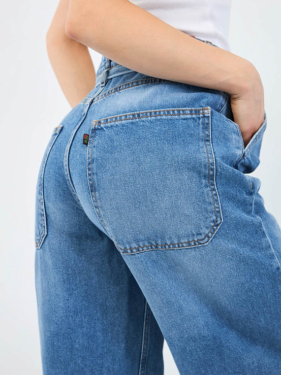 джинсы женские