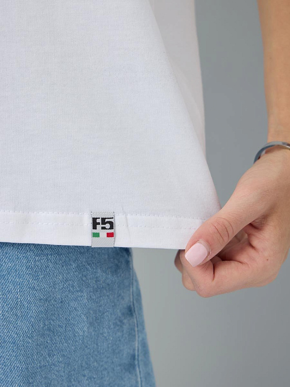 футболка женская