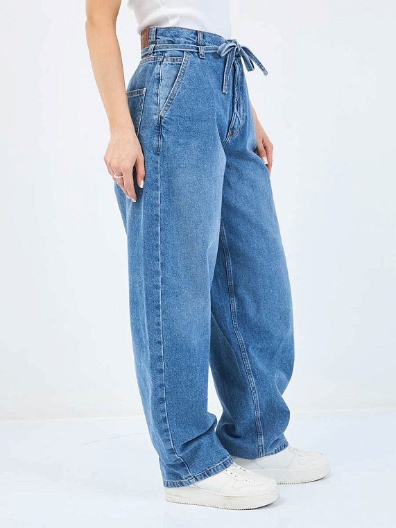 джинсы женские