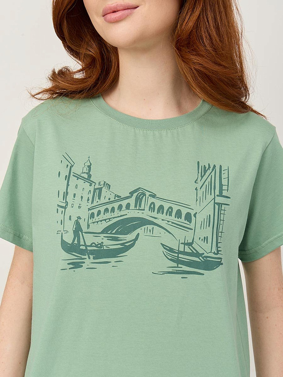 футболка женская